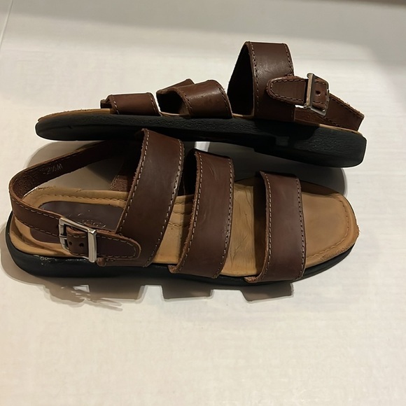 Azaleia Brazil-7.5-Brown-three straps with buckle, leather upper, made in Brazil - Picture 3 of 8